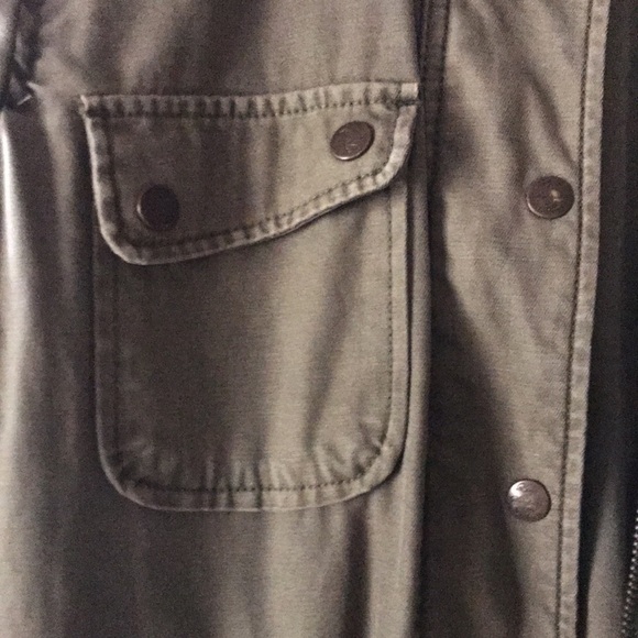 Levis cargo green jacket. Size M. EUC - Picture 2 of 5